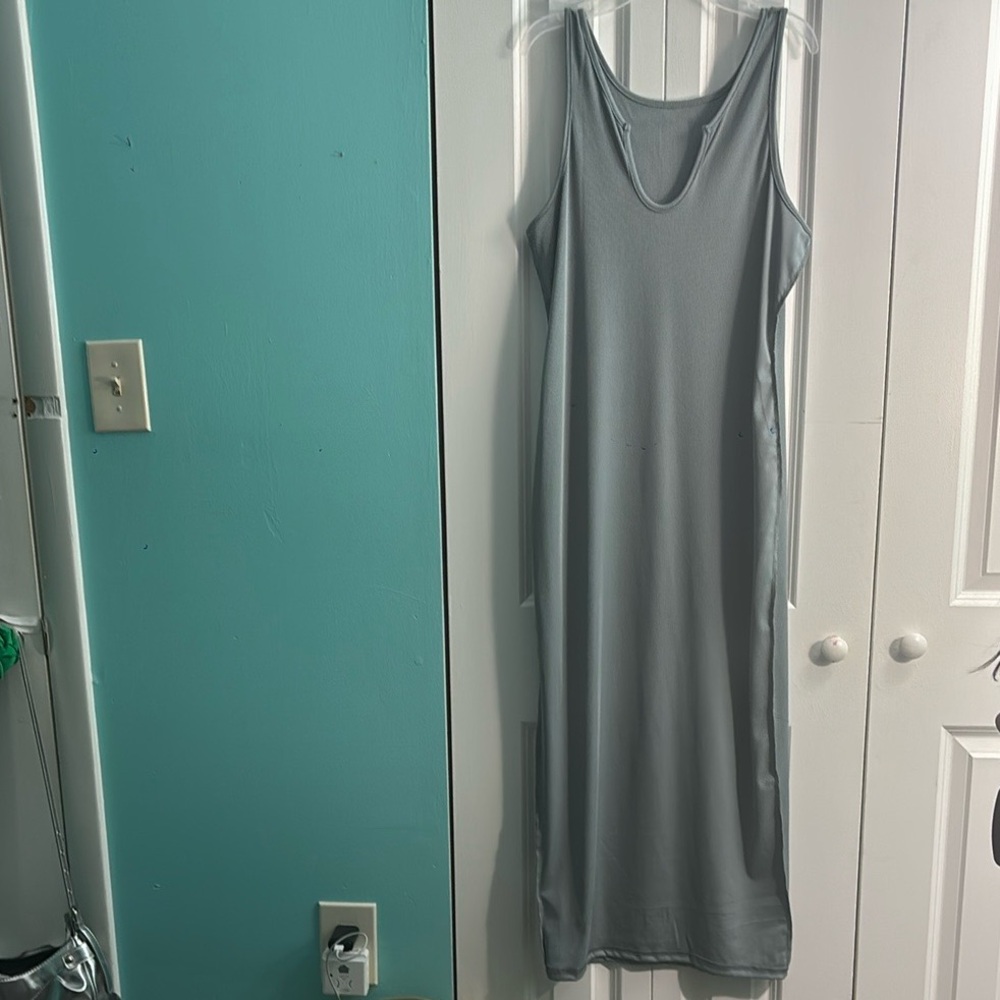 Elegant Gray Sleeveless Maxi Dress